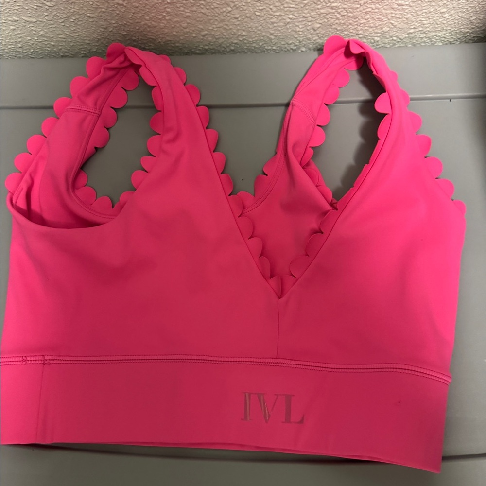 IVL Pink Scalloped sports bra!